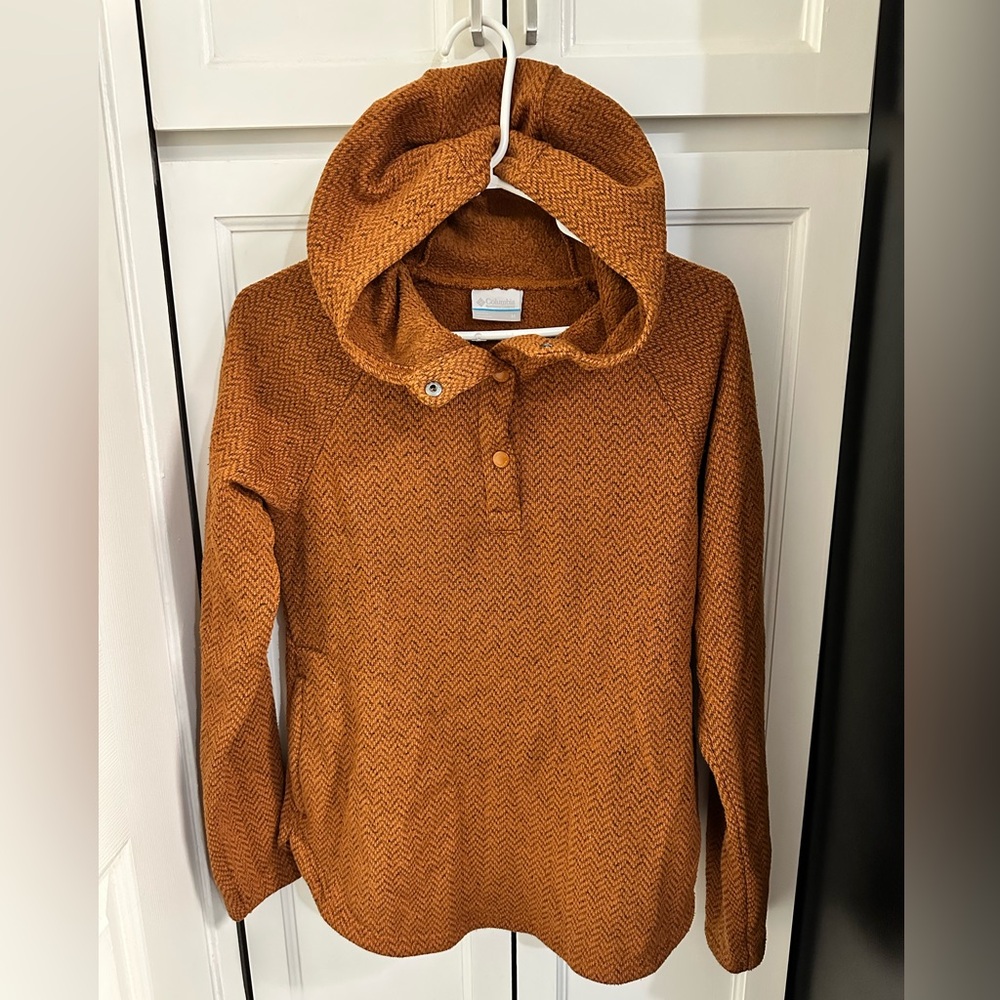 Columbia sweater